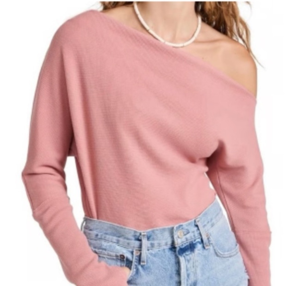 We The Free Fuji Off The Shoulder Thermal Top. Size Medium. Pink. Free People.